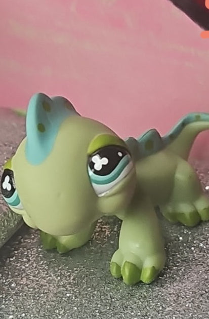 LPS Iguana Green Blue Spots 499 Blue Eyes Littlest Pet Shop Figurine