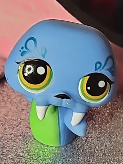 Lps Blue WALRUS #G7 #145 - Authentic Cute